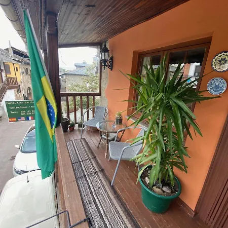 Casa San Nicolas Guest house Molinaseca